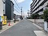 その他：東側前面道路