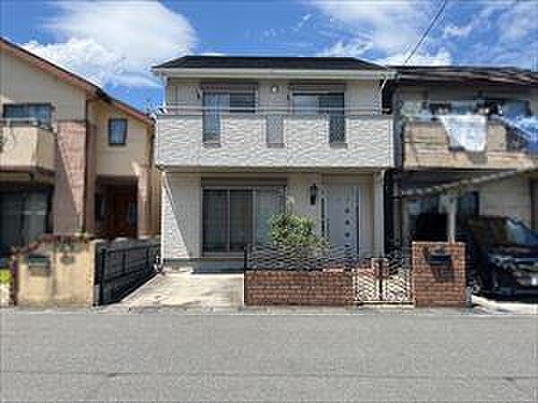 外観：326000190375