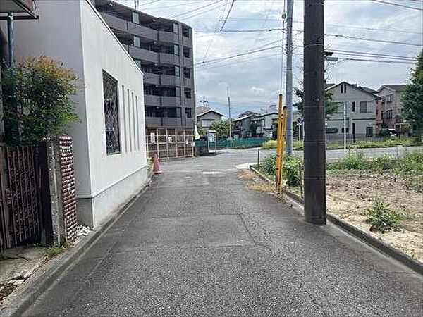南側前面道路