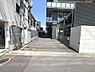 その他：マンション駐車場入口部分