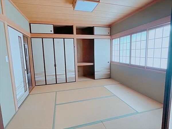 1階和室8帖　真ん中側