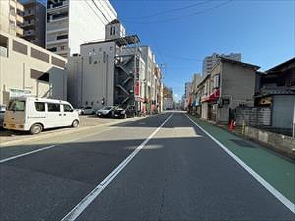 前面道路（2025年12月撮影）