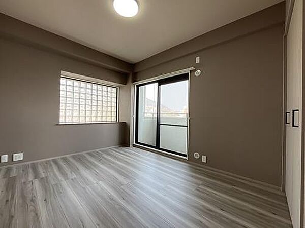 洋室 5.4帖