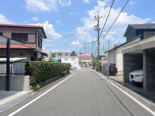 北東側前面道路（2026年7月撮影）-4