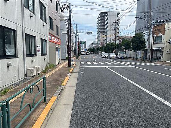 西側前面道路含...