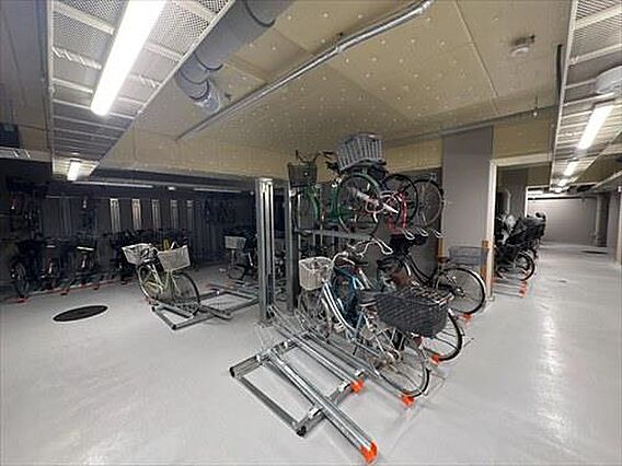 駐輪場