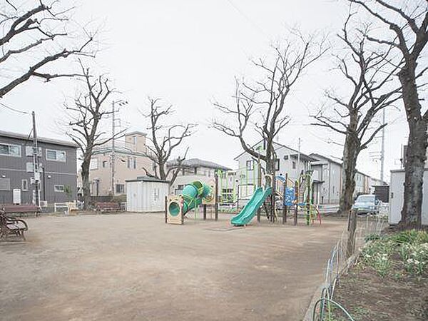 西鶴間3号公園 140m