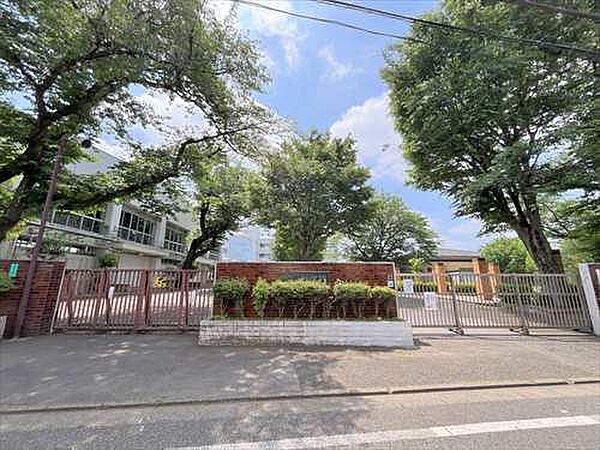 練馬区立南が丘中学校 1150m