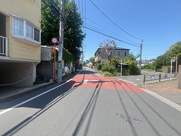 前面道路（2026年5月撮影）