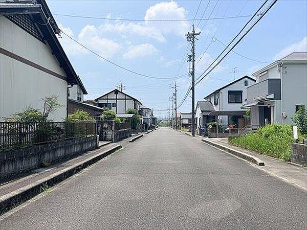 前面道路（北側から撮影）-1