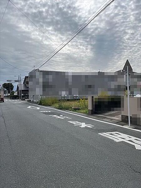 現地東側前面道路（2026年2月撮影）