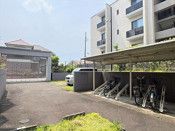 駐車場・自転車置場【2026年5月撮影】