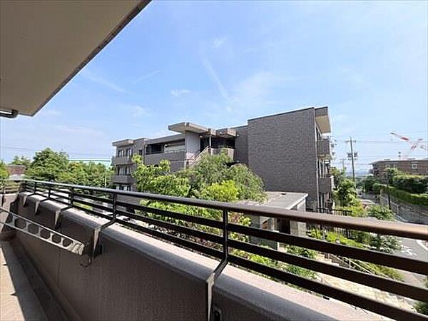 南側バルコニーからの眺望