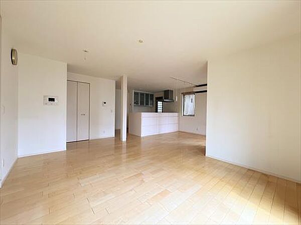1F LDK約22帖-2