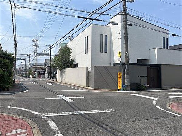 西側周辺道路（北側から撮影）