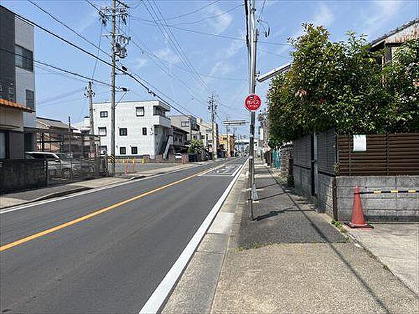 南側周辺道路（東側から撮影）