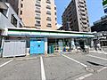 ファミリーマー...