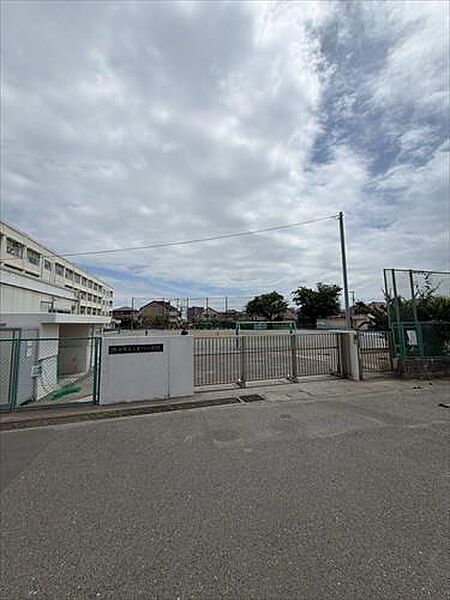 横浜市立上星川小学校