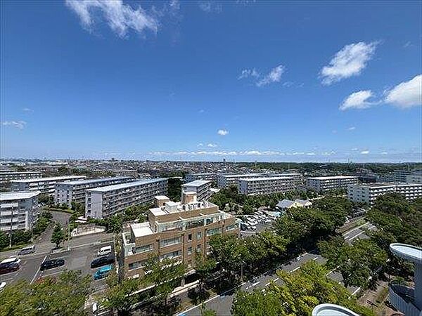 玄関側ポーチ部分からの眺望