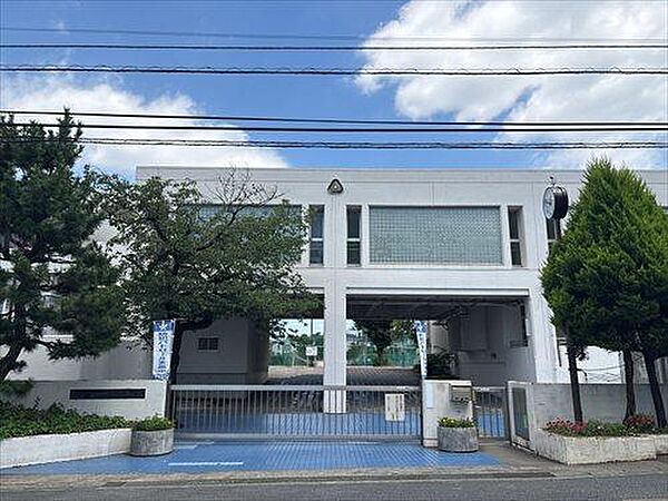 横浜市立あざみ野中学校（1500m）