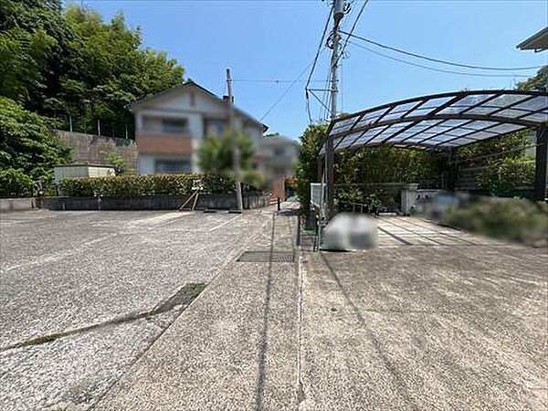 北側-前面道路