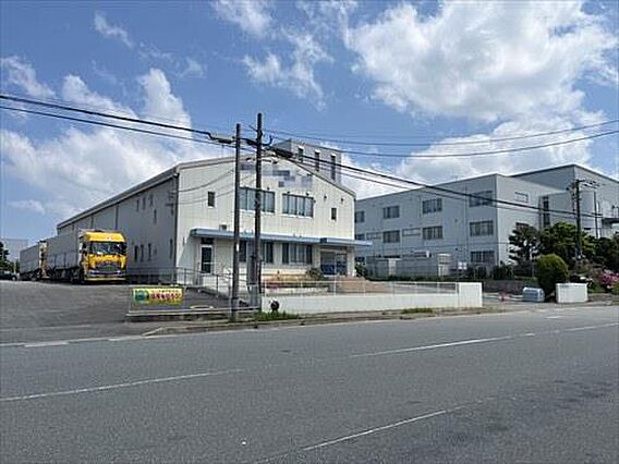 建物外観（別角...
