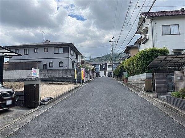 南西側道路