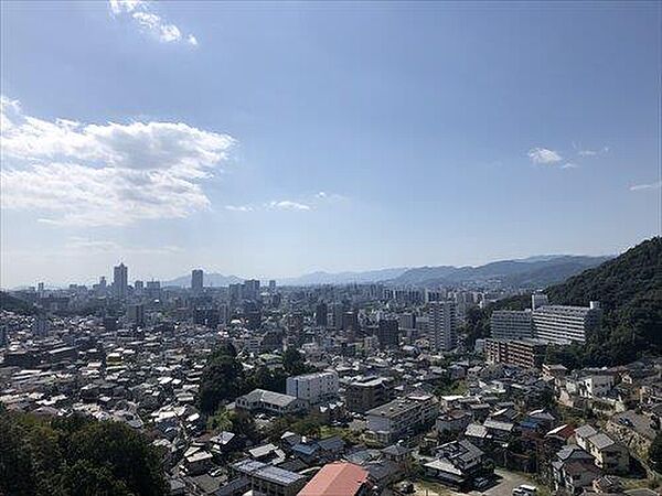 西側バルコニーからの眺望
