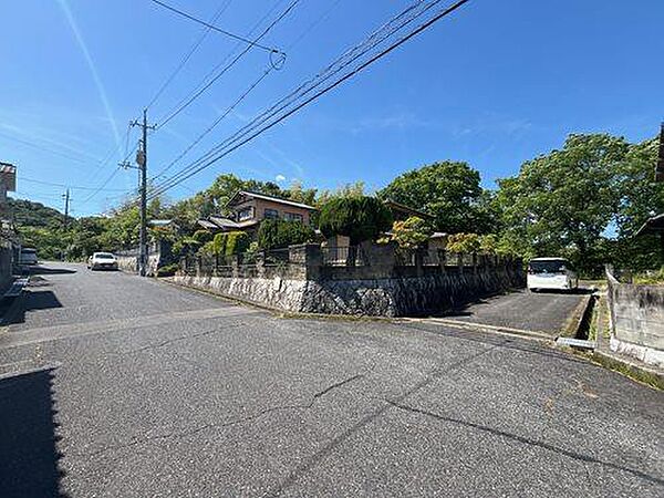 南西側・南東側道路