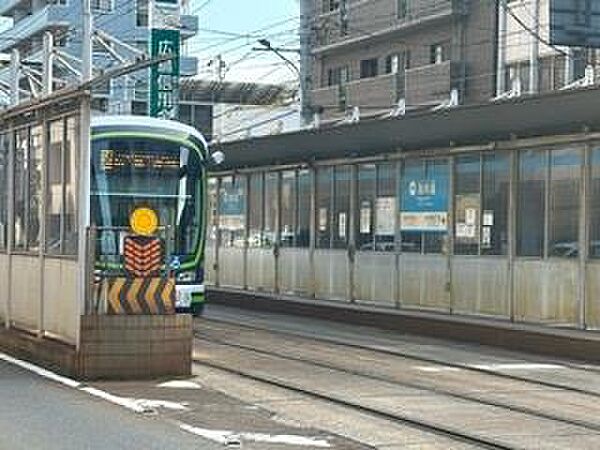 広島電鉄宇品線「宇品五丁目」まで徒歩2分