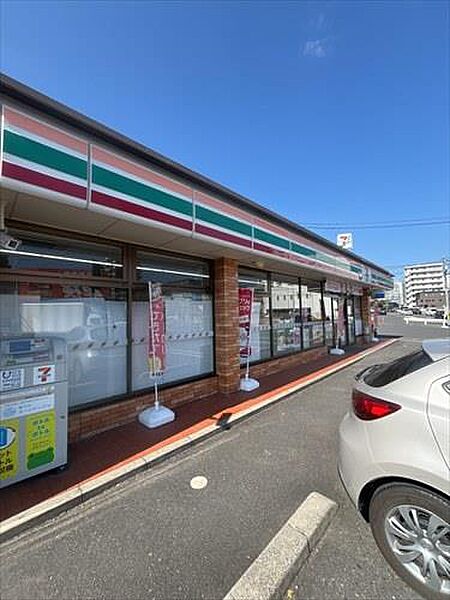セブンイレブン広島青崎店まで1700m