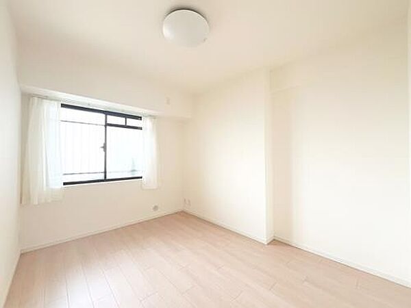 洋室約5.7帖