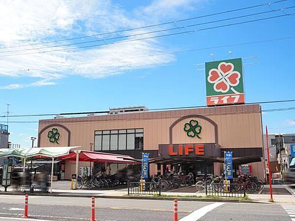 ライフ住吉店 660m
