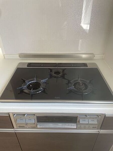 三口コンロ