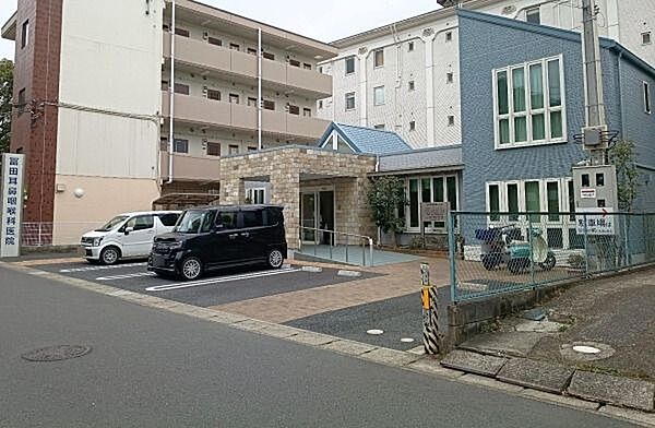冨田耳鼻咽喉科医院 530m