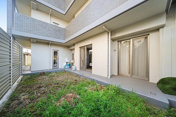 バルコニー、専用庭
