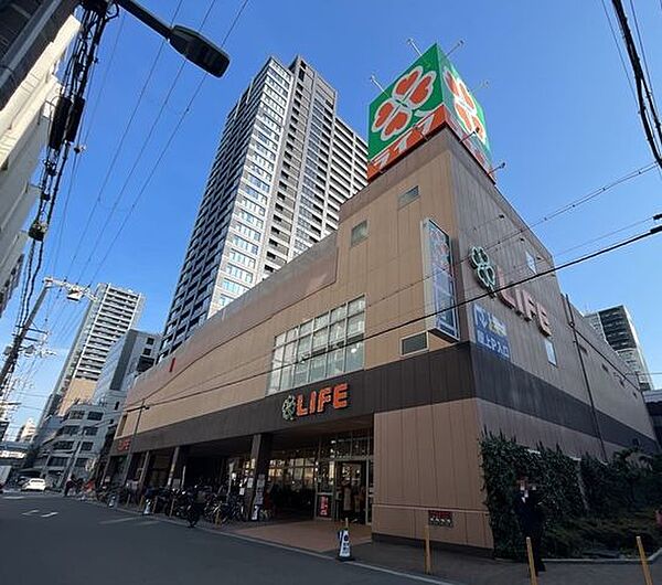 ライフ堺筋本町店 450m