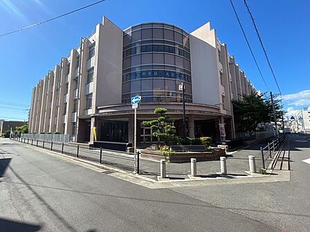 市立大空小学校 930m