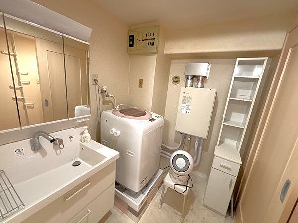 ※家具・調度品は価格に含まれません。
