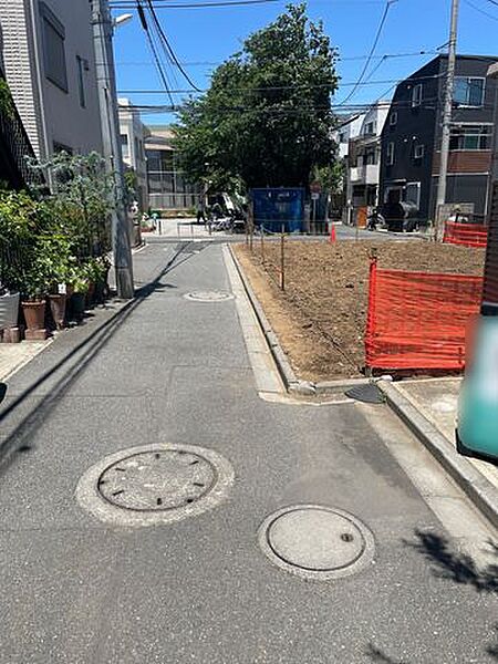 西側道路