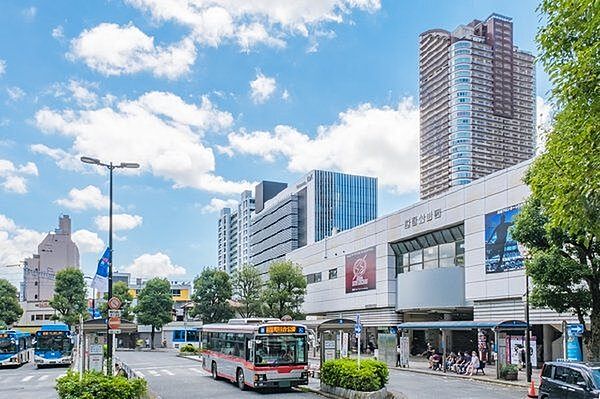 JR線「武蔵小杉」駅（南武線口） 800m