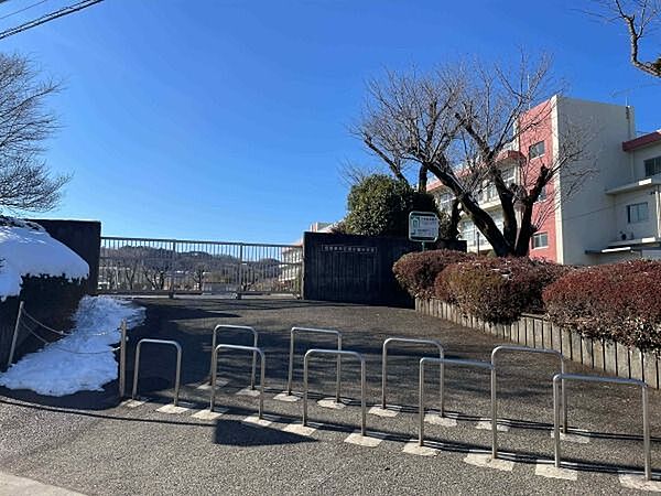 相模原市立根小屋小学校 2200m