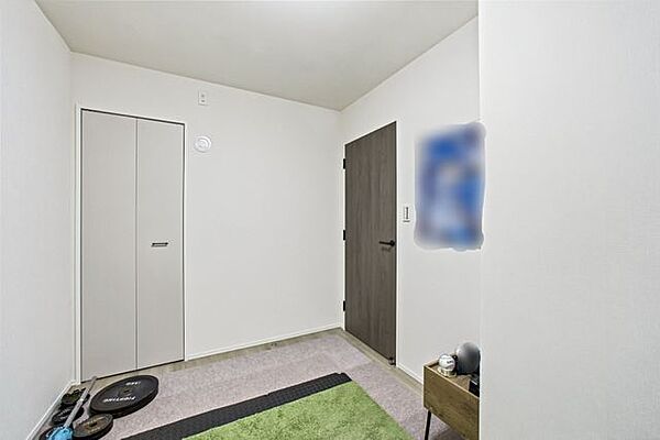 家具、調度品は価格に含まれません