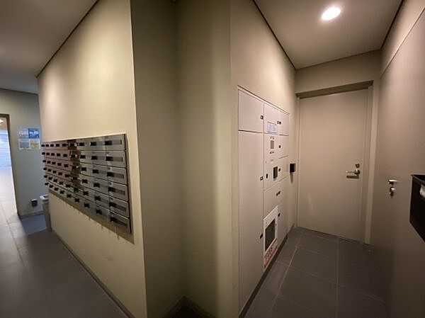 宅配ボックス