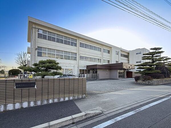 丈山小学校徒歩4分 320m