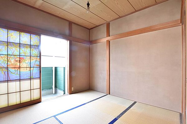 2階の和室は続き間になっています