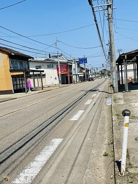 前面道路（高田公園方向）