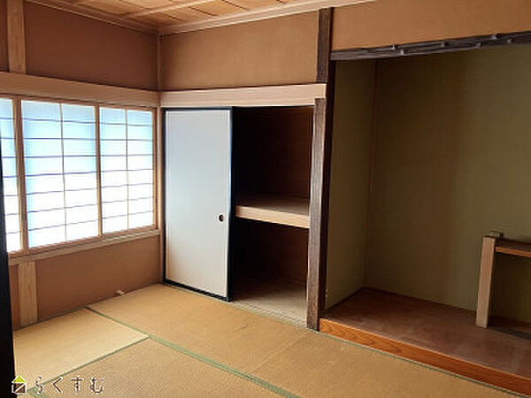建物？2階和室