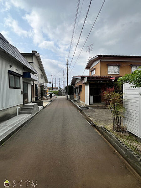 前面道路を含む現地