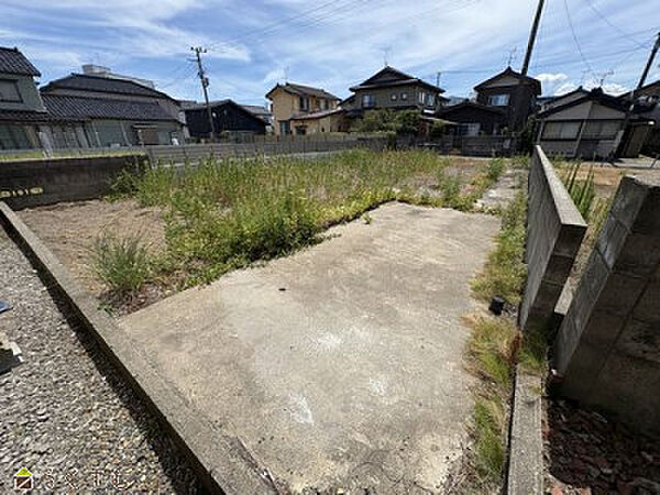 奥から